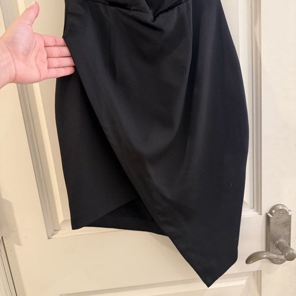 ELLIATT - Black Halter Neck Mini Asymmetrical Dress - Picture 3 of 4